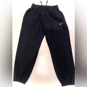 Nike Woman’s Stretch High Waisted Black Joggers